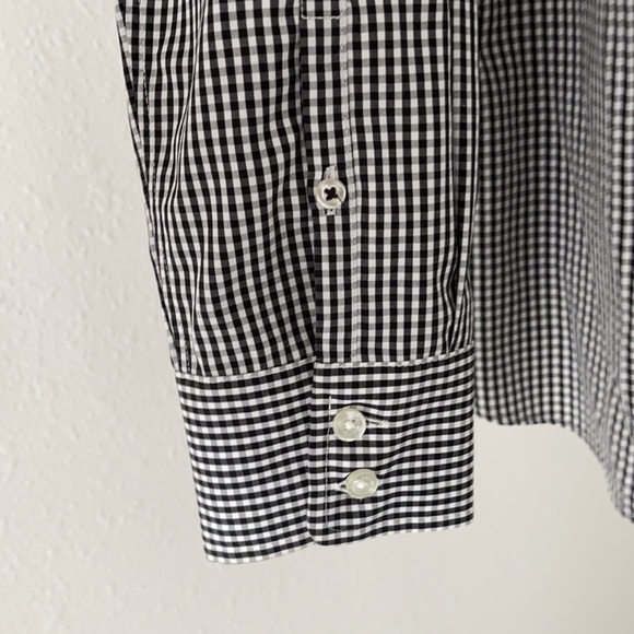 Lands End Women's Long Sleeve Oxford Shirt - 8 - Picture 3 of 7